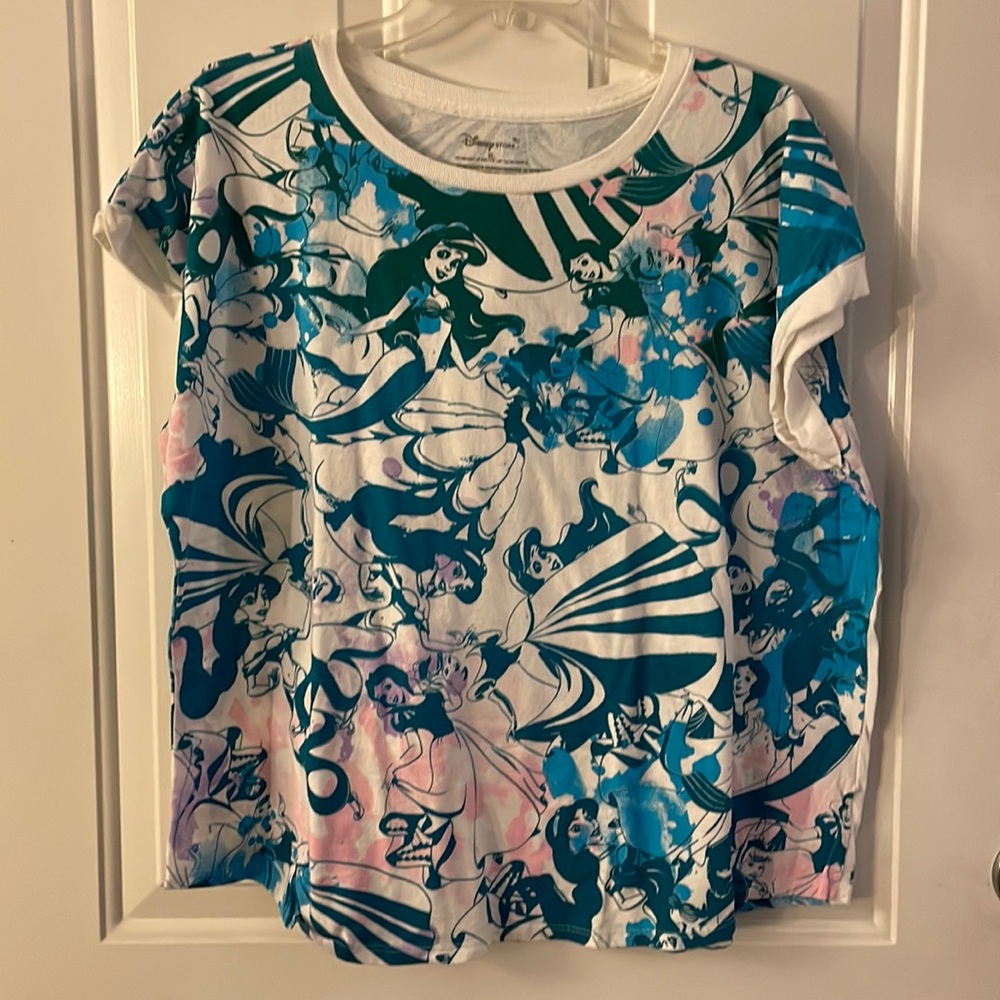 🌷4/$15 Disney Princess Tie Dye Tee - XL